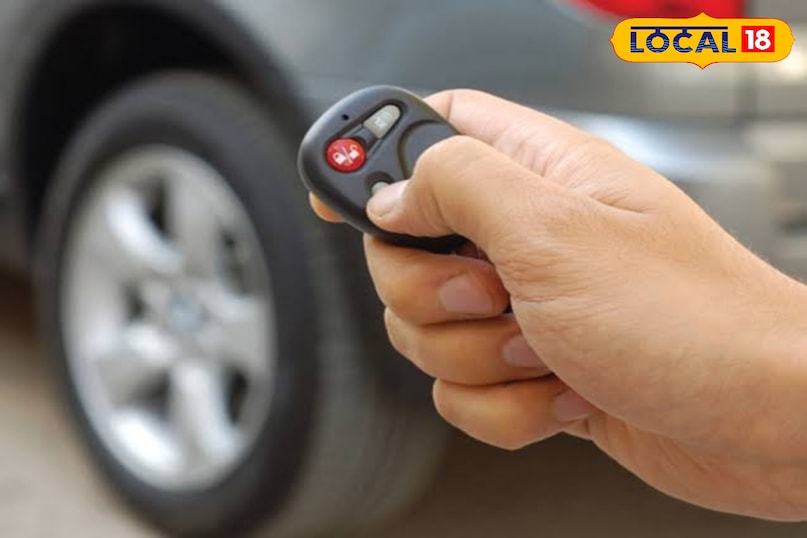 कपड़े से चाबी को पोछ लेना है यह एकदम नई जैसी नजर आएगी. कपड़े से चाबी को पोछ लेना है यह एकदम नई जैसी नजर आएगी.