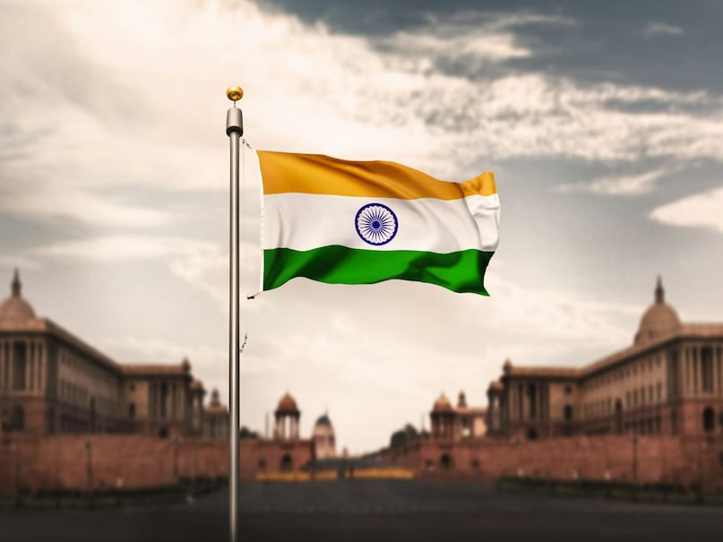 Independence Day 2025: What is the difference between hoisting the flag on 15 August and 26 January? Every Hindustani should know 4