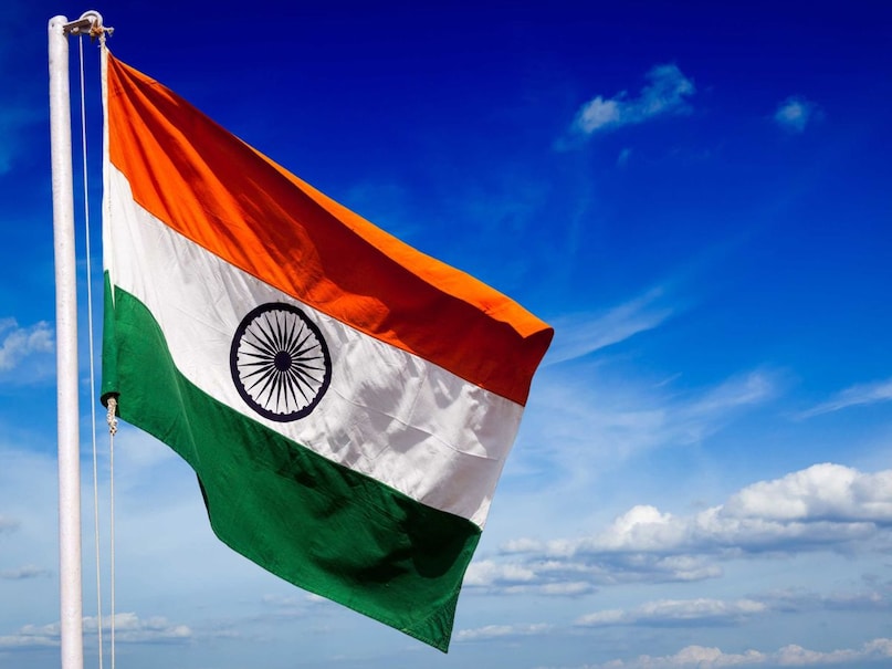 Independence Day 2025: What is the difference between hoisting the flag on 15 August and 26 January? Every Hindustani should know 8