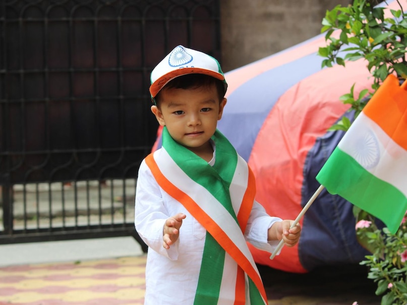 Independence Day 2025: What is the difference between hoisting the flag on 15 August and 26 January? Every Hindustani should know 9