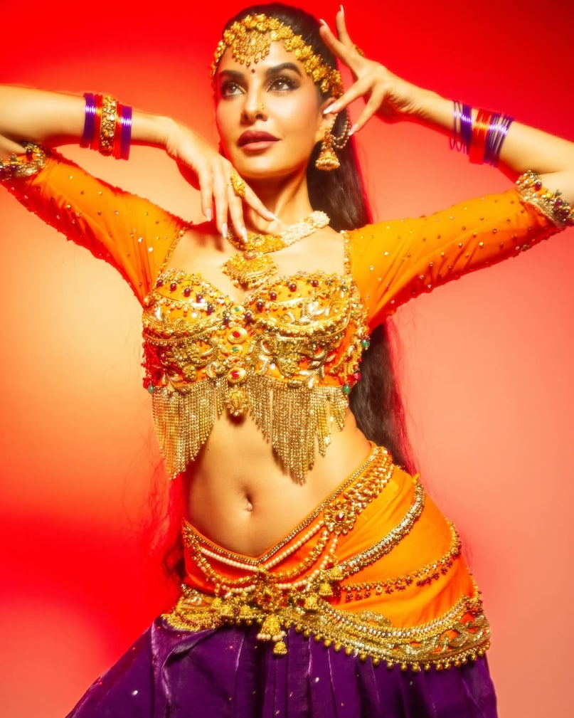 Jacqueline Fernandez, Jacqueline Fernandez movies, Jacqueline Fernandez husband, Jacqueline Fernandez birthday, Jacqueline Fernandez age, Jacqueline Fernandez instagram, Jacqueline Fernandez songs, Jacqueline Fernandez net worth, Jacqueline Fernandez religion, जैकलीन फर्नांडिस, जैकलीन फर्नांडिस फैमिली, जैकलीन फर्नांडिस फिल्में