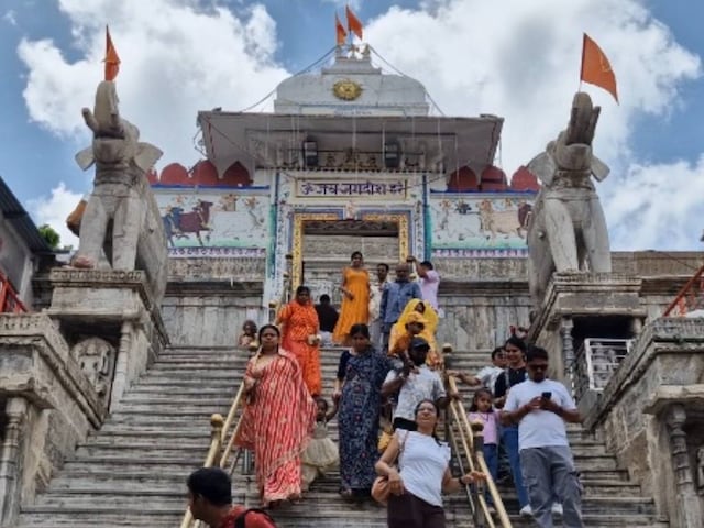 उदयपुर के महाराणा की भक्ति और सोने के कड़े, जगदीश मंदिर की रहस्यमयी कहानी उदयपुर के महाराणा की भक्ति और सोने के कड़े, जगदीश मंदिर की रहस्यमयी कहानी