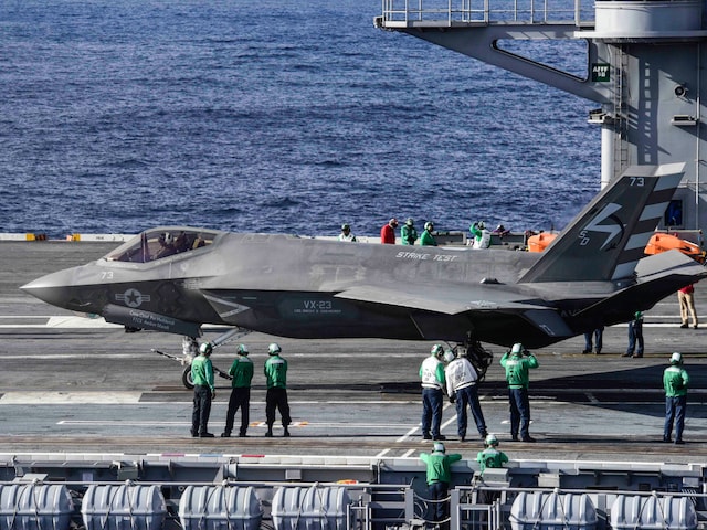 जापान में फंसा ब्रिटेन का F-35 जेट, बदलने के लिए पुर्जे ही नहीं मिल रहे