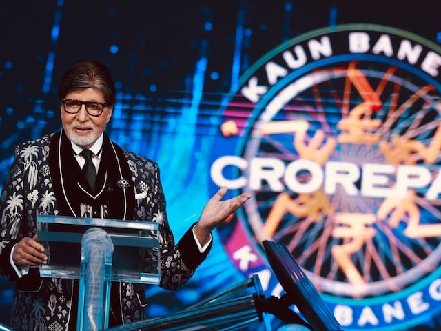 4 दिन बाद KBC का 17वां सीजन लेकर आ रहे अमिताभ, बोले- 'घबराहट हो रही' 4 दिन बाद KBC का 17वां सीजन लेकर आ रहे अमिताभ, बोले- 'घबराहट हो रही'