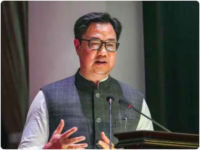 देश और संसद का समय बर्बाद नहीं होने देंगे, कांग्रेस और विपक्ष पर बरसे रिजिजू देश और संसद का समय बर्बाद नहीं होने देंगे, कांग्रेस और विपक्ष पर बरसे रिजिजू