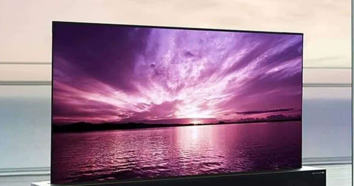 सेल में छप्पर फाड़ डिस्काउंट, मात्र 6,999 रु में मिल रहा है TV, सैमसंग, LG जैसे ब्रांड ने भी किया खूब सस्ता