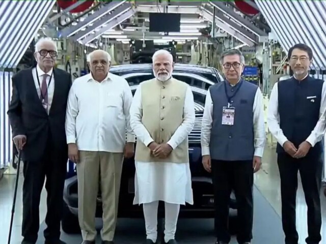 ये नई इलेक्ट्रिक कार बदलेगी EV का बाजार! पीएम मोदी ने दिखाई हरी झंडी