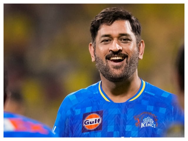 धोनी बन सकते टीम इंडिया के नए कोच, पूर्व ओपनर ने दिए अपने चैनल पर संकेत धोनी बन सकते टीम इंडिया के नए कोच, पूर्व ओपनर ने दिए अपने चैनल पर संकेत
