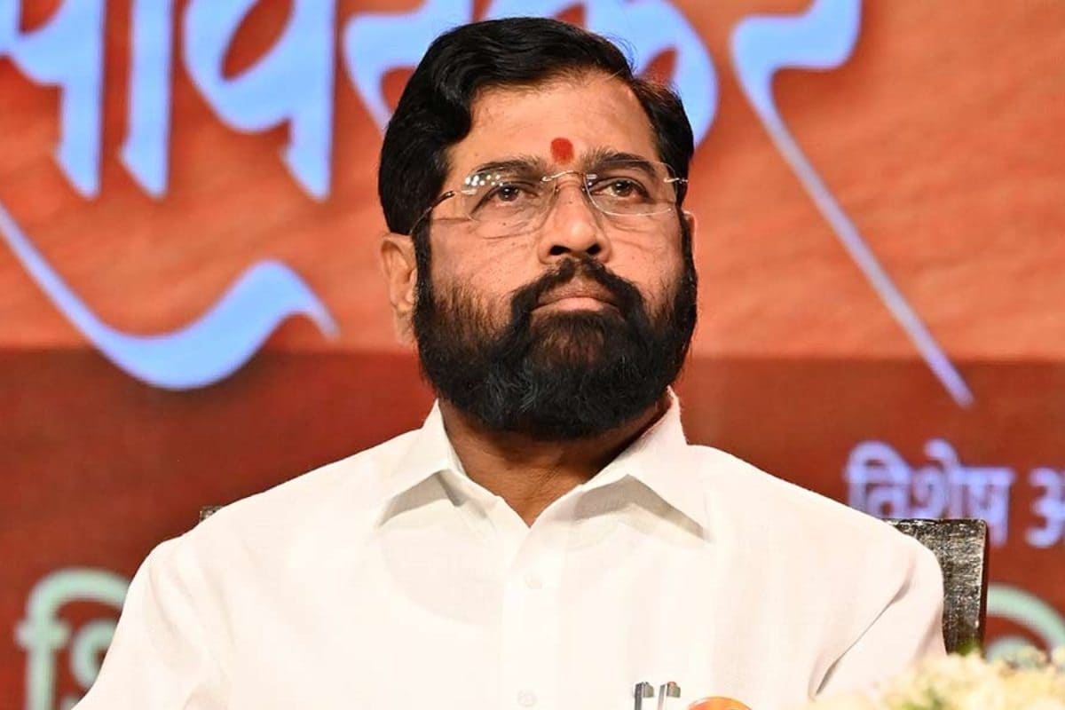 महायुति में आखिर चल क्या रहा है? फडणवीस की बैठक से एकनाथ शिंदे गायब
