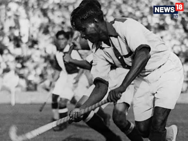 The one who bowed to Hitler, Dhyanchand turned down the offer The one who bowed to Hitler, Dhyanchand turned down the offer