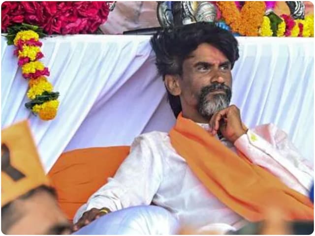 मराठा आरक्षण आंदोलन का चौथा दिन, मनोज जरांगे आज छोड़ देंगे पानी भी मराठा आरक्षण आंदोलन का चौथा दिन, मनोज जरांगे आज छोड़ देंगे पानी भी