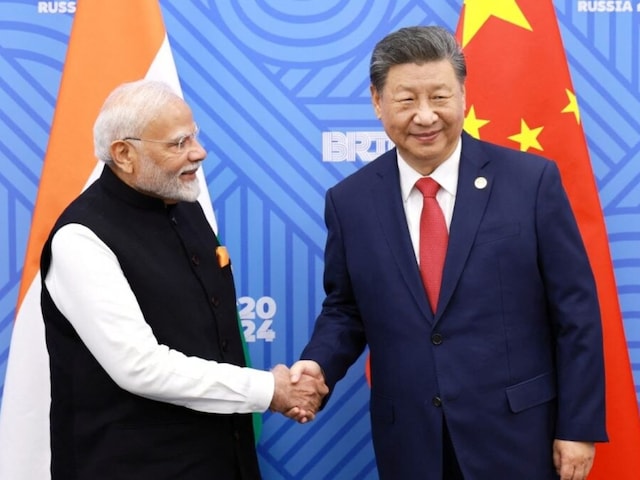 मोदी की जिनपिंग से कुछ देर में महामुलाकात, भारत-चीन दोस्ती की नई बिसात मोदी की जिनपिंग से कुछ देर में महामुलाकात, भारत-चीन दोस्ती की नई बिसात