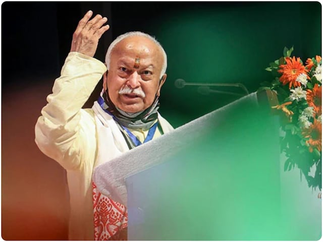दिल्ली में कैसे खत्म होगी आवारा कुत्तों की परेशानी?RSS चीफ मोहन भागवत ने बताया