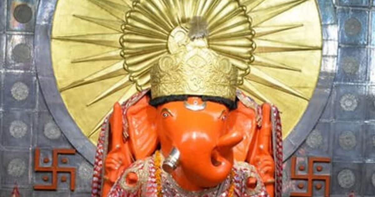 Moti Dungri Ganesh Temple: जयपुर का प्रसिद्ध गणेश मंदिर, जहां विराजमान हैं दाहिने सूंड वाले गणपति, पहनते हैं स्वर्ण मुकुट, नौलखा हार