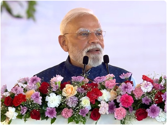 दिल्ली को गड्ढे में गिरा दिया था... बिना नाम लिए PM मोदी ने केजरीवाल को घेरा