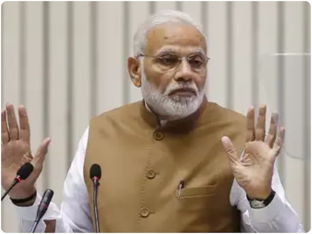 अमेरिका से टैरिफ वॉर के बीच PM मोदी की केंद्रीय मंत्रियों के साथ अहम बैठक अमेरिका से टैरिफ वॉर के बीच PM मोदी की केंद्रीय मंत्रियों के साथ अहम बैठक