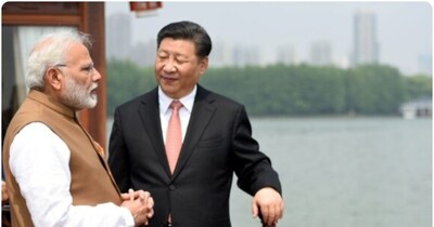 पीएम नरेंद्र मोदी के साथ चीन के राष्ट्रपति शी जिनपिंग. (रॉयटर्स)