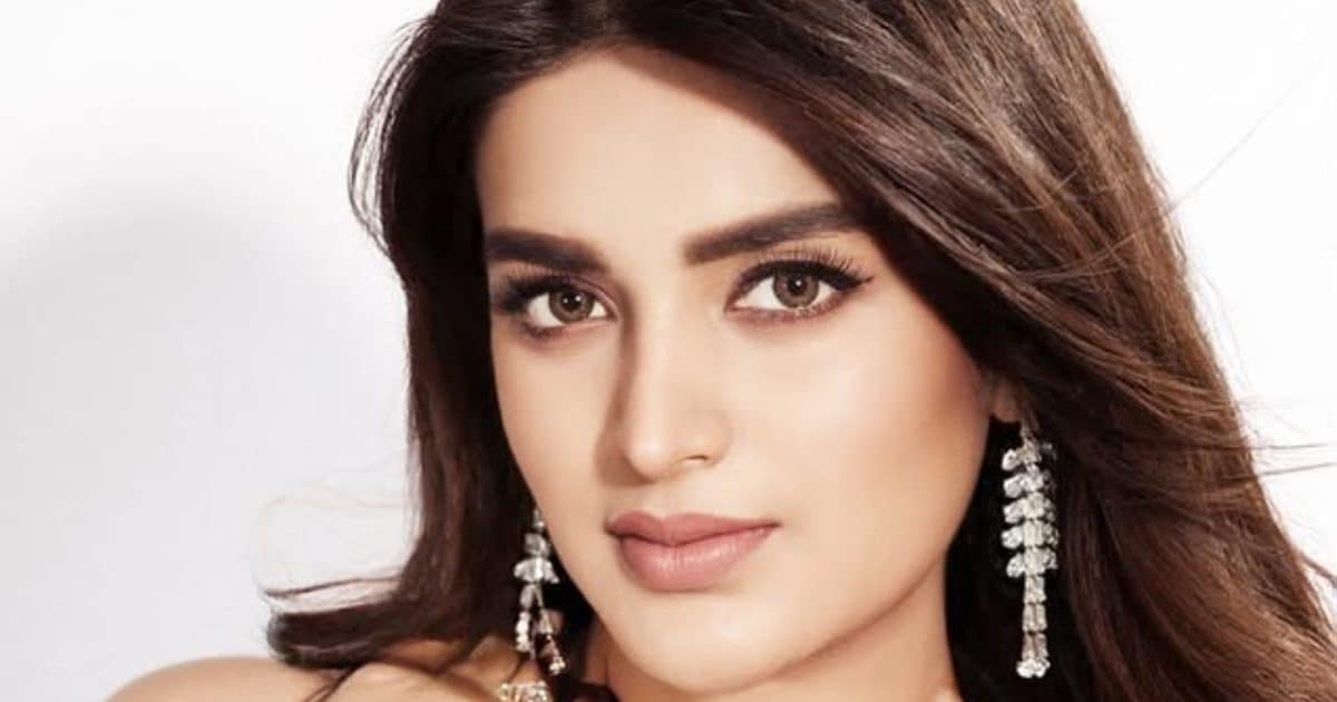 Neither Srileela Nashika, this actress made a romance with a 22-year-old superstar, defeated 300 girls and made her debut