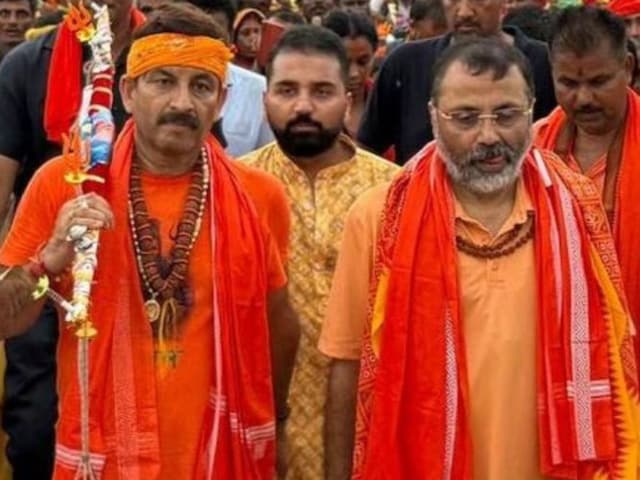 मनोज तिवारी-निशिकांत दुबे ने बैद्यनाथ मंदिर में क्या किया, गिरफ्तारी की आई बात मनोज तिवारी-निशिकांत दुबे ने बैद्यनाथ मंदिर में क्या किया, गिरफ्तारी की आई बात