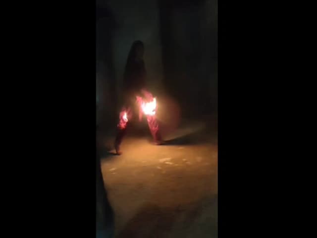 खून का रिश्ता भूला! छोटे भाई को पीटा और फिर उसकी पत्नी पर पेट्रोल डाल लगाई आग खून का रिश्ता भूला! छोटे भाई को पीटा और फिर उसकी पत्नी पर पेट्रोल डाल लगाई आग