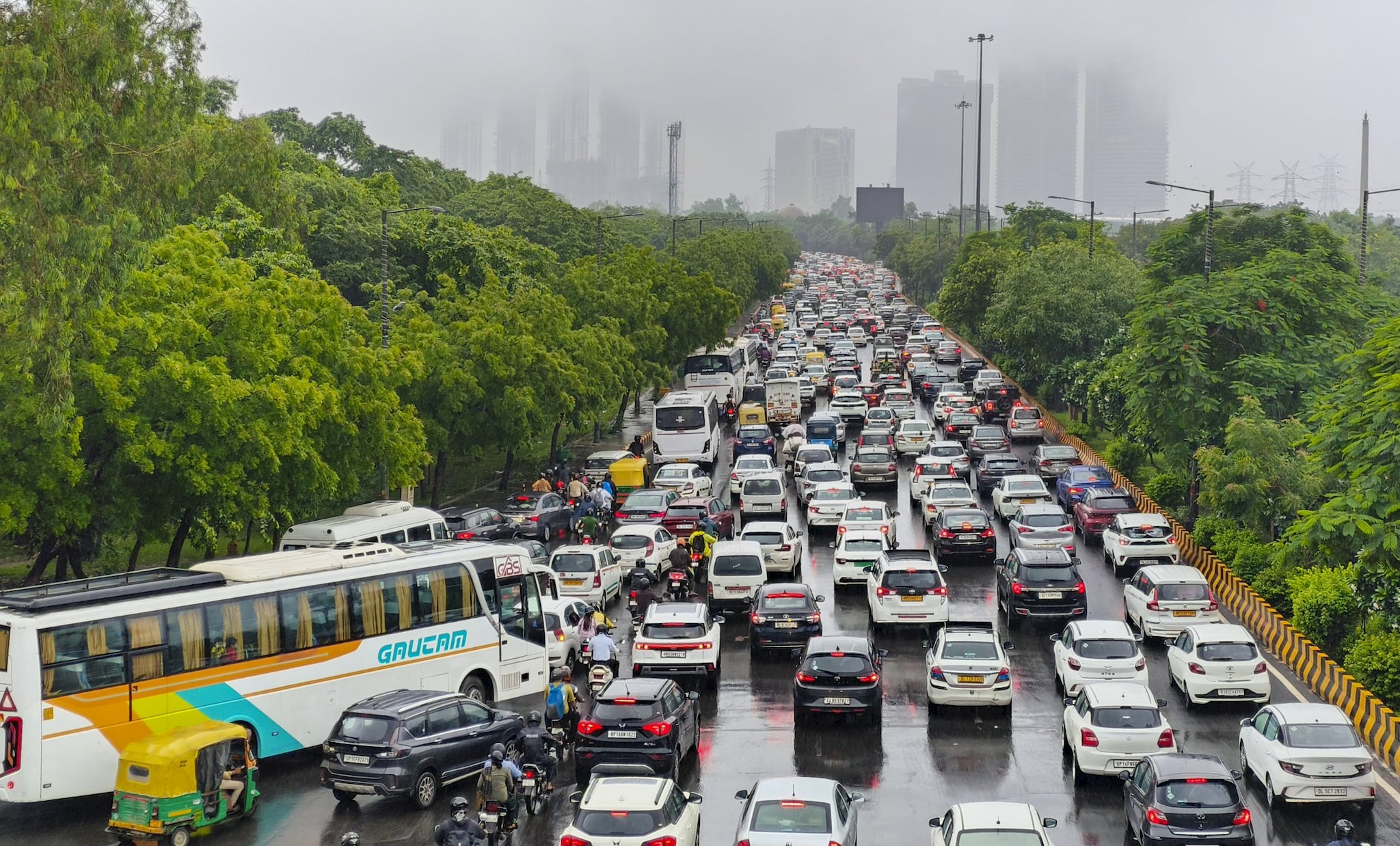 रामलीला मैदान में कांग्रेस की रैली पुलिस ने की नाकेबंदी इस सड़कों से बचें