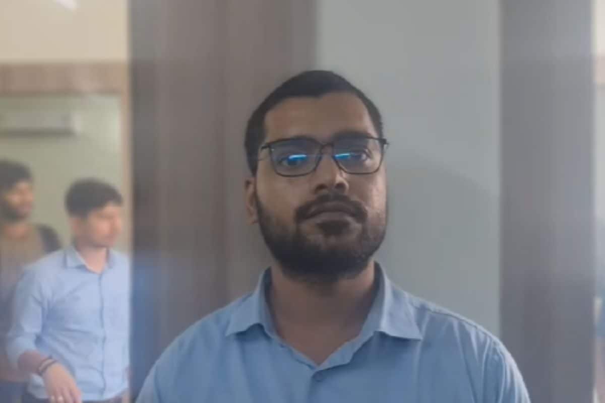 "लाखों की फीस लेकर 'लापरवाही'! पटना के इस कोचिंग संस्थान में क्यों हुआ बवाल?