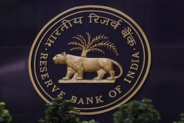 क्या है आरबीआई का रिस्क वेट से जुड़ा नियम, आप पर कैसे डालेगा असर?