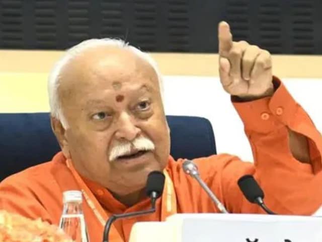 75 साल में क्या नेताओं को पद छोड़ देना चाहिए? संघ प्रमुख मोहन भागवत का जवाब 75 साल में क्या नेताओं को पद छोड़ देना चाहिए? संघ प्रमुख मोहन भागवत का जवाब