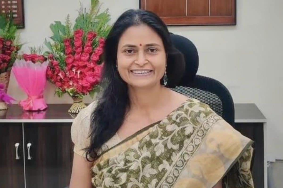 इलाहाबाद विश्वविद्यालय से MA रेलवे में चमका करियर मिली बड़ी जिम्मेदारी