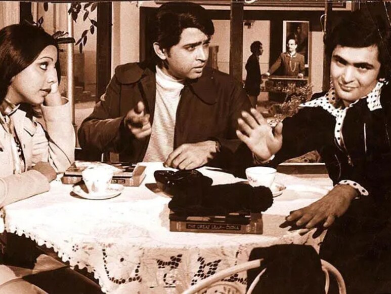 Rakesh Roshan, Rakesh Roshan News, Rakesh Roshan struggle Hindi film industry, Rakesh Roshan born in garage, Rakesh Roshan Failed as lead hero, when Rakesh Roshan had to mortgage car house office, why Rakesh Roshan termed jinxed by Bollywood, when Rakesh Roshan Borrowed money from friends to pay bills, राकेश रोशन, राकेश रोशन को क्या कहलाए मनहूस, राकेश रोशन का बॉलीवुड में संघर्ष, डायरेक्ट बन चमकी राकेश रोशन की किस्मत