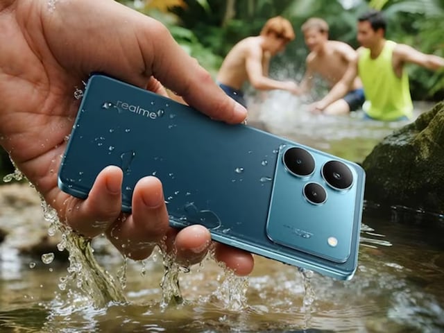 लॉन्‍च हुआ Realme का 7000 mAh बैटरी वाला दमदार फोन, जानें कीमत और स्‍पेक्‍स