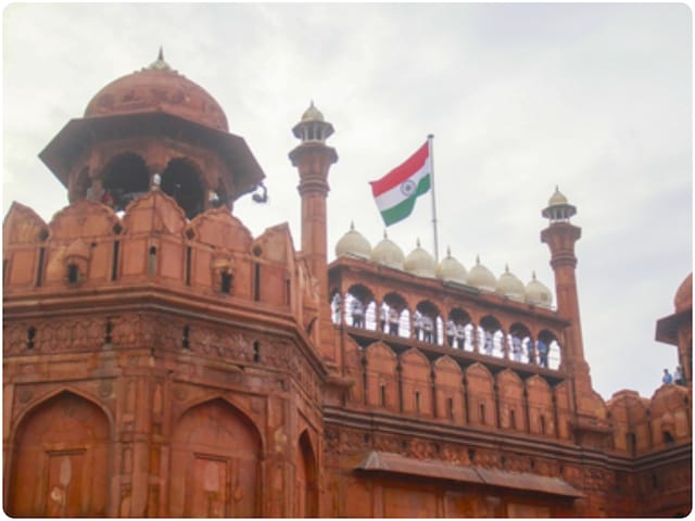  छावनी में तब्दील हुआ लाल किला, दिल्ली में अभेद्य सुरक्षा