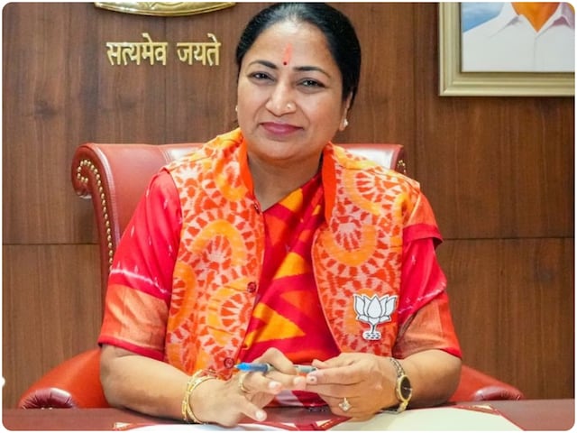 सीएम रेखा गुप्ता पर हमला, जन सुनवाई के दौरान शख्स ने मारा थप्पड़, की हाथापाई