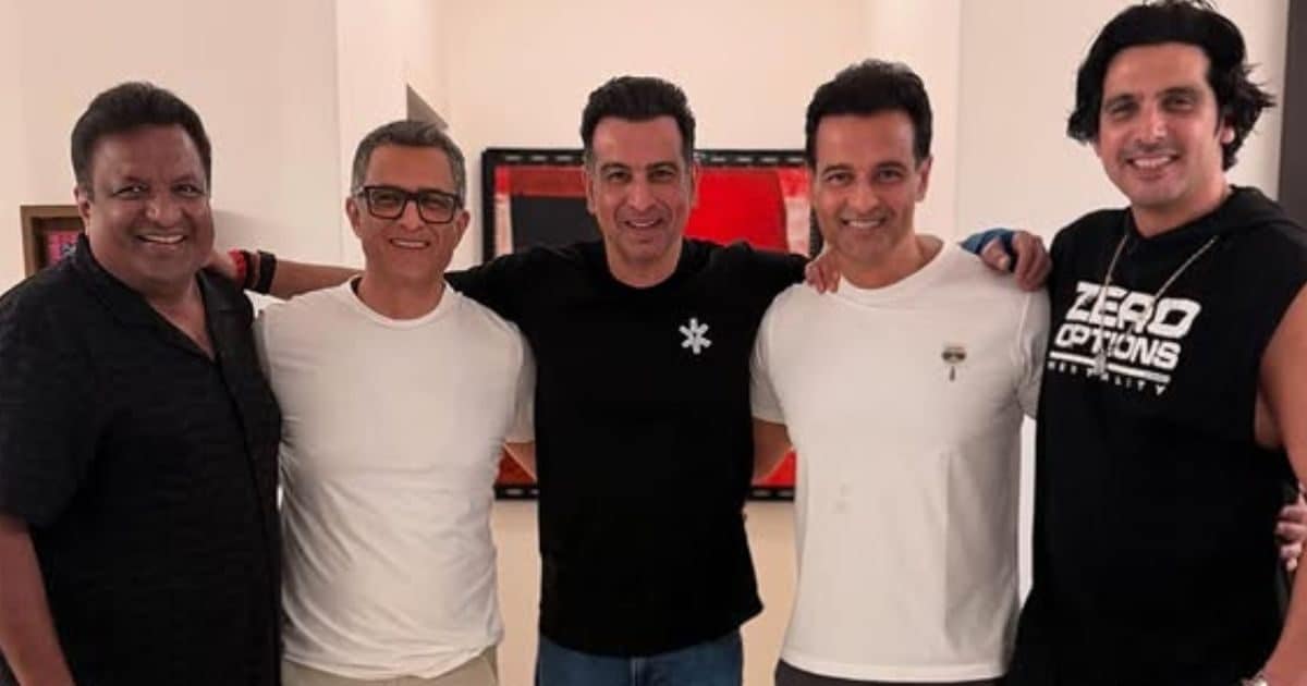 30 years ago, 3 actors left alcohol together! Now we spend the evening by forming ‘lemonade gang’