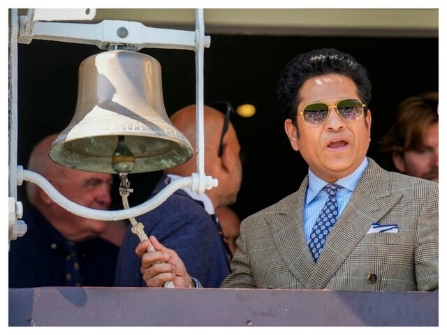 Sachin's first Test century, England's jaw at the age of 17 wins