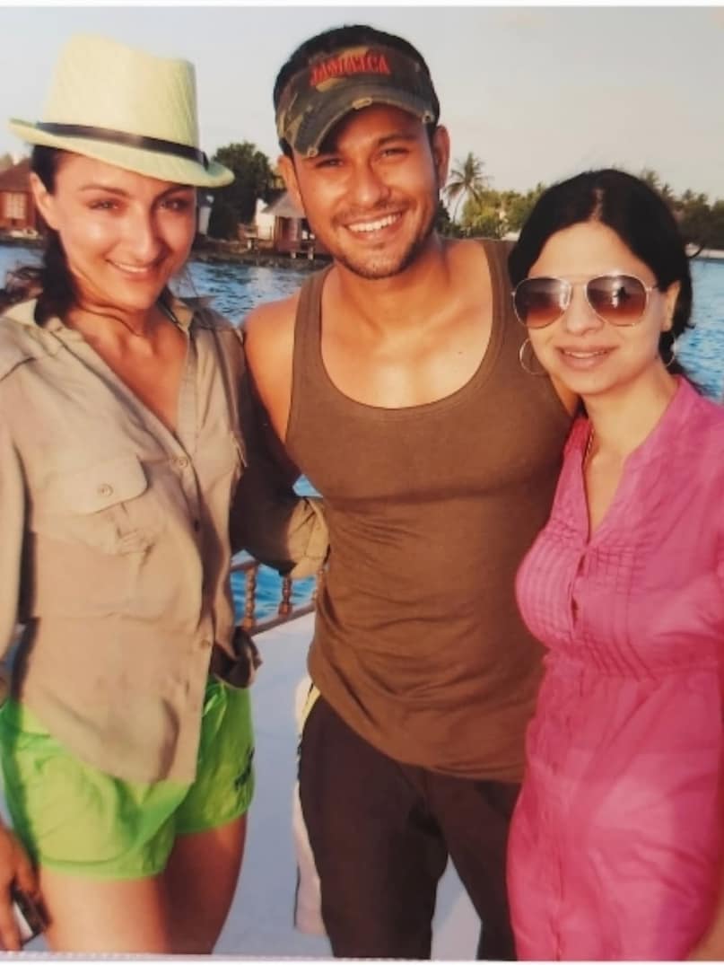 Saif ali khan saba Saif ali khan saba