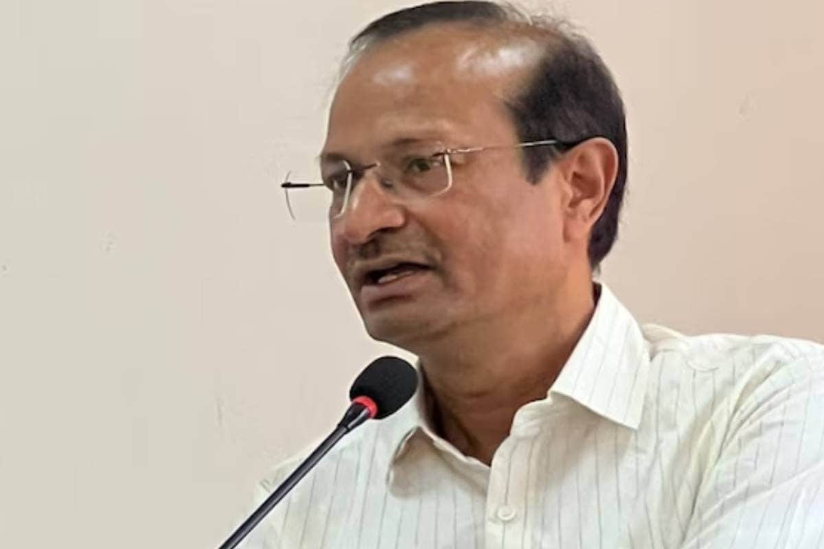 महाराष्ट्र: CSDS के सर्वे पर हल्ला काट रहा था विपक्ष, चीफ संजय दावे से पलटे