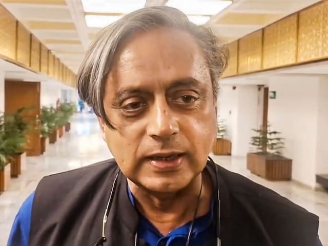 'कुछ गड़बड़ हुई, पर कहानी अभी खत्म नहीं', ट्रंप के 'टैरिफ बम' पर बोले शशि थरूर