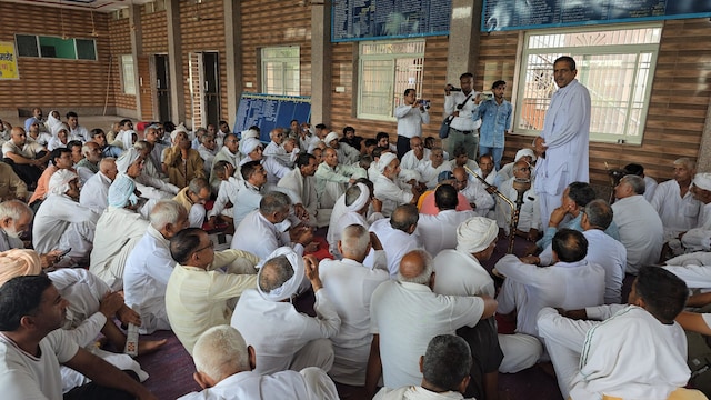 जरूरत पड़ी तो...टीचर हत्याकांड मामले में सर्वखाप ने महापंचायत में भरी हुंकार