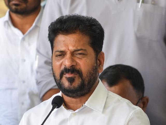 CM CM
