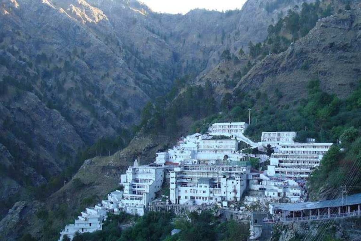आ गया वैष्णो देवी का बुलावा! हरिद्वार से मथुरा तक घूमने का मौका, जानिए किराया