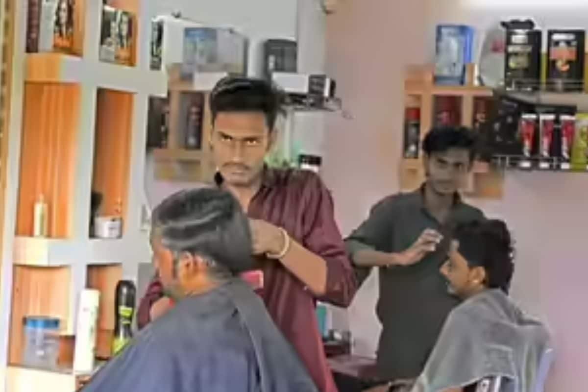 टूटी सदियों पुरानी बेड़ियां… पहली बार गांव की दुकान पर दलितों ने कटवाए बाल