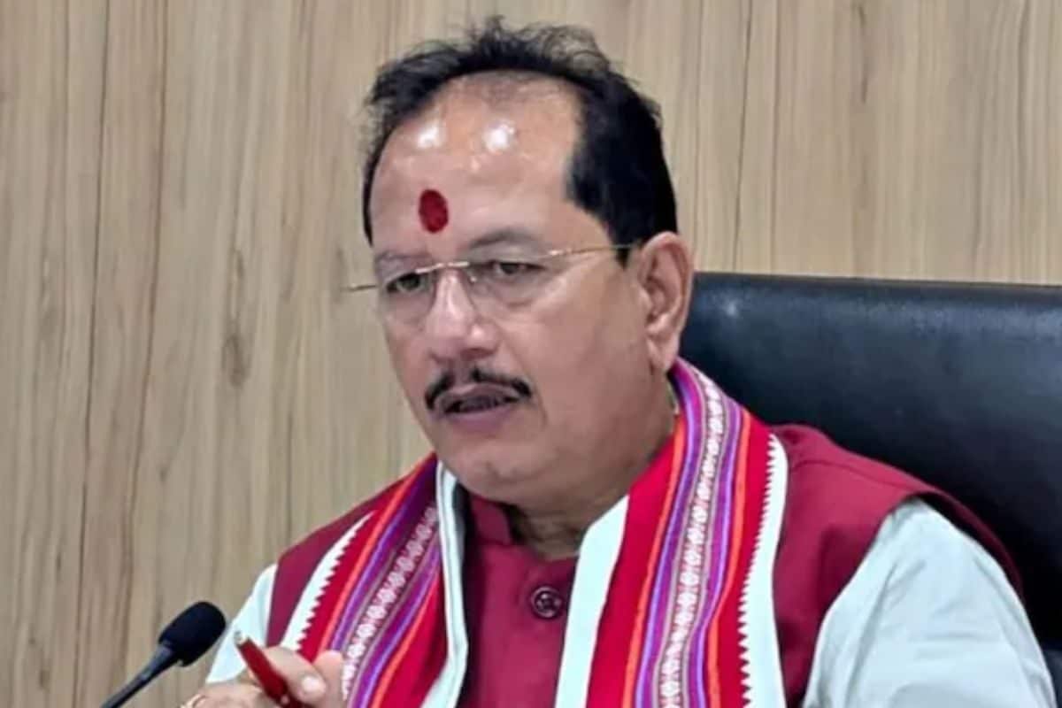 जब कनपटी पर रिवॉल्वर रख शादी की अंगूठी छीन ले गए थे अपराधी, डिप्टी CM विजय सिन्हा ने सुनाया किस्सा