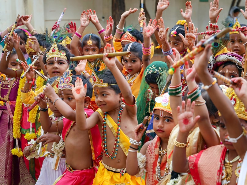 Krishna Janmashtami 2025, बिरला मंदिर दिल्ली, मथुरा कृष्ण जन्मस्थान, अमृतसर दुर्गियाना मंदिर, जयपुर जन्माष्टमी कार्यक्रम, भोपाल झांकी जन्माष्टमी, प्रयागराज जन्माष्टमी सजावट, Krishna Radha dress, जन्माष्टमी जश्न भारत Krishna Janmashtami 2025, बिरला मंदिर दिल्ली, मथुरा कृष्ण जन्मस्थान, अमृतसर दुर्गियाना मंदिर, जयपुर जन्माष्टमी कार्यक्रम, भोपाल झांकी जन्माष्टमी, प्रयागराज जन्माष्टमी सजावट, Krishna Radha dress, जन्माष्टमी जश्न भारत