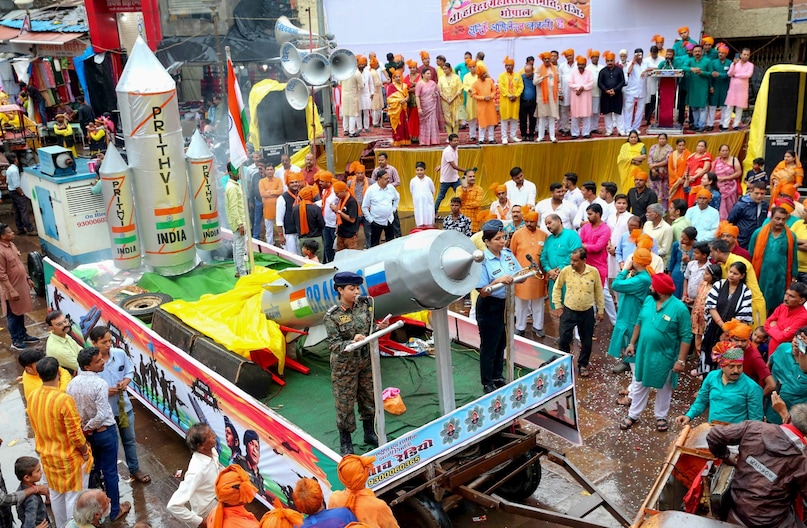 अमृतसर दुर्गियाना मंदिर, जयपुर जन्माष्टमी कार्यक्रम, भोपाल झांकी जन्माष्टमी, प्रयागराज जन्माष्टमी सजावट, Krishna Radha dress, जन्माष्टमी जश्न भारत अमृतसर दुर्गियाना मंदिर, जयपुर जन्माष्टमी कार्यक्रम, भोपाल झांकी जन्माष्टमी, प्रयागराज जन्माष्टमी सजावट, Krishna Radha dress, जन्माष्टमी जश्न भारत