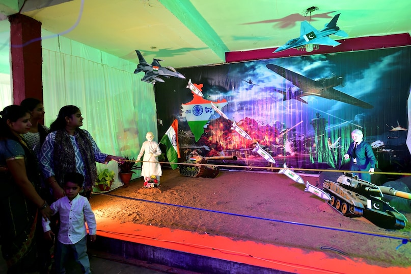 जन्माष्टमी 2025, Janmashtami festival, दही हांडी उत्सव, Govinda celebration, श्रीकृष्ण जन्माष्टमी, Krishna Janmashtami 2025 जन्माष्टमी 2025, Janmashtami festival, दही हांडी उत्सव, Govinda celebration, श्रीकृष्ण जन्माष्टमी, Krishna Janmashtami 2025