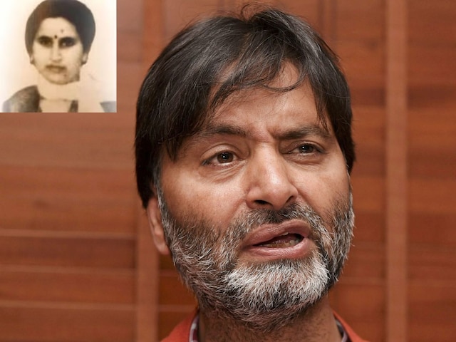 35 साल पुराना हत्याकांड, जिसमें यासिन मलिक की बढ़ी मुश्किलें, 8 जगहों पर रेड 35 साल पुराना हत्याकांड, जिसमें यासिन मलिक की बढ़ी मुश्किलें, 8 जगहों पर रेड
