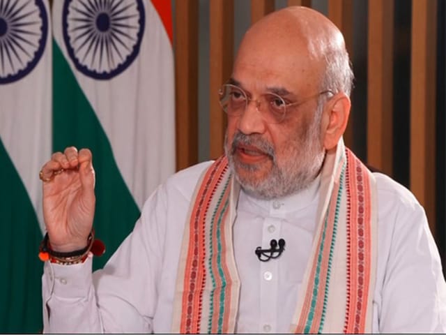 जगदीप धनखड़ 'हाउस अरेस्ट' हैं? जानिए पूर्व उपराष्ट्रपति पर अमित शाह का जवाब जगदीप धनखड़ 'हाउस अरेस्ट' हैं? जानिए पूर्व उपराष्ट्रपति पर अमित शाह का जवाब