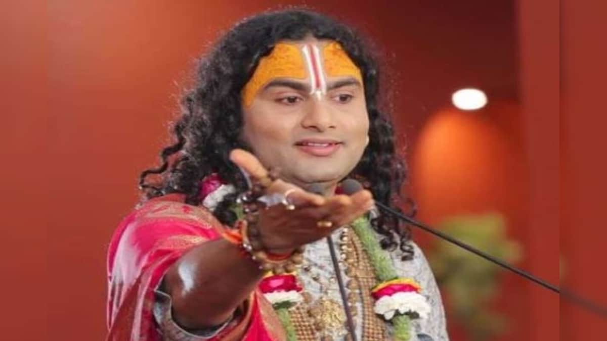 Aniruddhacharya Controversy: "आप कैसी बहू चाहती हो जो लिव इन में...."  अनिरुद्ध आचार्य के विवादित बयान पर मचा बवाल