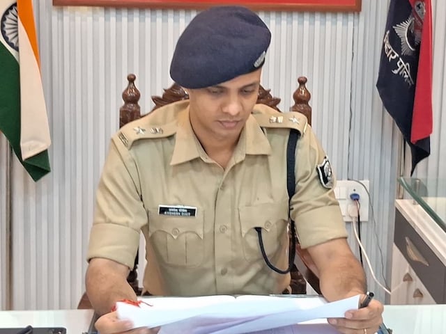 हैलो, गोपालगंज एसपी! CM का OSD बोल रहा हूं...फर्जी मैसेज से दारोगा की पैरवी